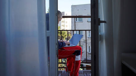 &lsquo;Shut up Karen&rsquo;: LA Times writer sweatpants-shames locked-down Americans during pandemic & gets roasted