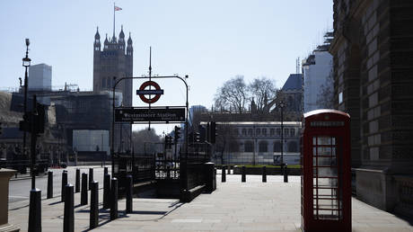 Empty streets are pictured in Westminster, central London © AFP / Tolga Akmen