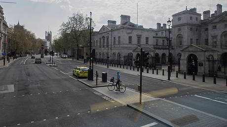 A nearly deserted Downing Street during lockdown due to corona virus pandemic © Getty Images/Rahman Hassani/SOPA Images/LightRocket