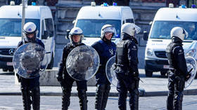 Belgian mayor denounces violence & vows investigation after death of lockdown-flouting teen sparks riots