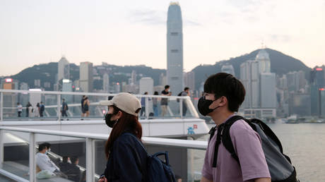 FILE PHOTO: Hong Kong's skyline, China © Reuters / Syrone Siu