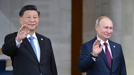 Vladimir Putin and XI Jinping © Sputnik / Ramil Sitdikov