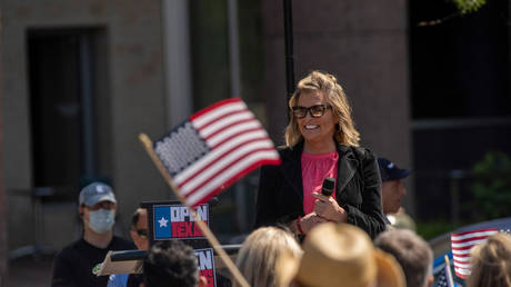 Texas releases salon owner JAILED for reopening despite Covid-19 lockdown &ndash; after her case prompts Gov to ease penalties