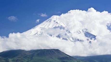 PHOTOS show Iranians spill into the streets after 5.1 quake centering on sleeping VOLCANO hits Tehran