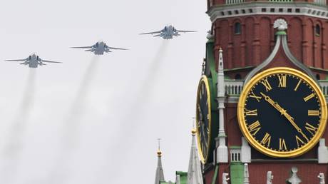 WATCH LIVE: Russian military aircraft in fly-past over Moscow on 75th Victory Day anniversary