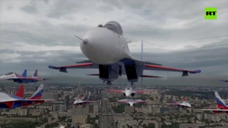 Russia’s mightiest military aircraft buzz over Moscow to mark 75th anniversary of Nazi defeat (PHOTO, VIDEO)