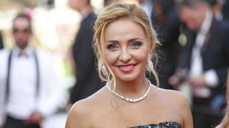 Russian Olympic champion skater Tatiana Navka released from hospital following coronavirus recovery