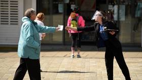 Should we get closer? Media report UK govt mulls scrapping two-meter social distancing rule amid infection-spread debate