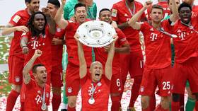Karate-kicking keepers, touchline tear-ups and stupid substitutes: The 10 CRAZIEST moments of the Bundesliga season so far (VIDEO)