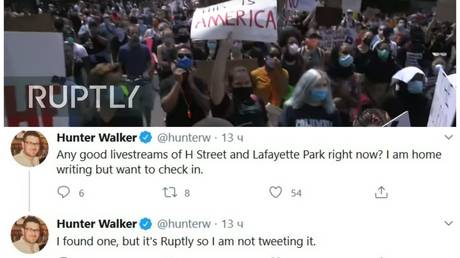 A screenshot from the Ruptly's live stream (top) A screenshot from the Twitter account Hunter Walker @hunterw (bottom)