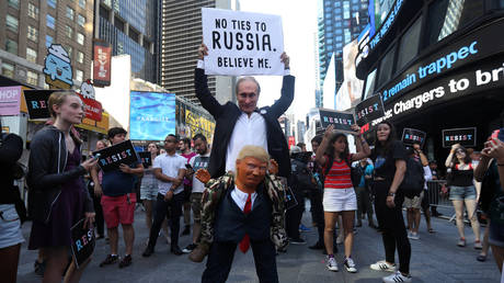 FILE PHOTO: An anti-Trump protest in Times Square, New York, July 26, 2017 © Reuters / Carlo Allegri