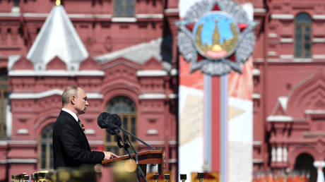 Russia's President Vladimir Putin delivers a speech during the Victory Day Parade in Red Square in Moscow, Russia, June 24, 2020. © REUTERS / Sergey Pyatakov