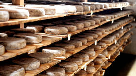 French cheesemakers accidentally discover new best-selling cheese thanks to Covid-19 (VIDEO)