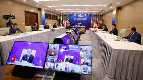 Vietnam PM chairs ASEAN summit, warning of economic calamity and strategic problems between big states