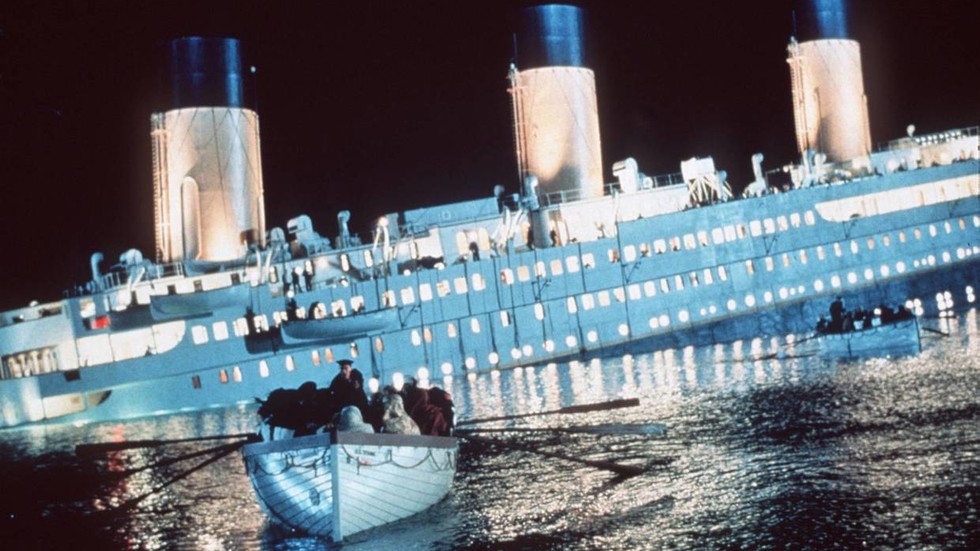 Millennials & Gen Z speculating on dead businesses are buying deckchairs on the Titanic – Max Keiser