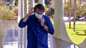 Brazil’s media community to SUE Bolsonaro after he stood close to reporters & REMOVED MASK while announcing he’s Covid-positive