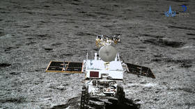 Vous vous souvenez de cet étrange point de «gel» capturé par le rover lunaire chinois l'année dernière? Les scientifiques ont finalement découvert qu'il était fait de roche