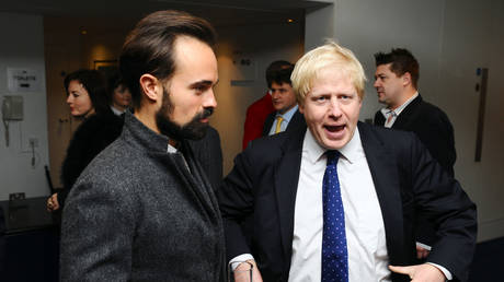 Evgeny Lebedev (left) and Boris Johnson attend a pre-lunch reception for the Evening Standard Theatre Awards at the Royal Opera House in Covent Garden, London. © PA Images via Getty Images / Ian West