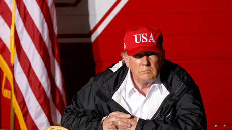 U.S. President Donald Trump speaks during a briefing at Lake Charles Fire House as he visits nearby areas damaged by Hurricane Laura in Lake Charles, Louisiana, U.S., August 29, 2020. © REUTERS/Tom Brenner