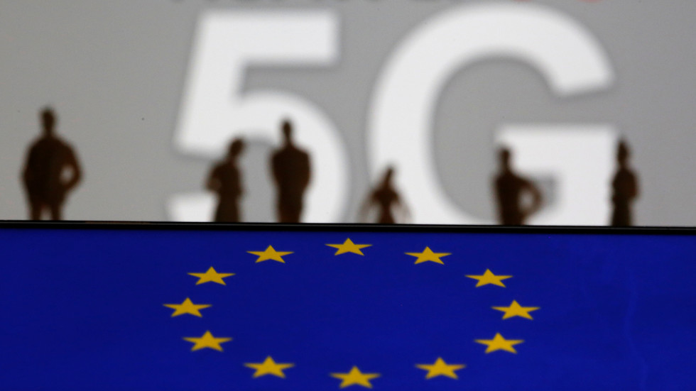 Europe is 'far behind' the rest of the world on 5G deployment, top industry players warn