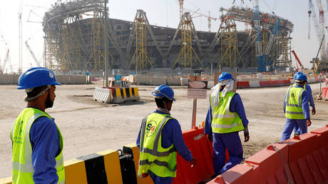 FIFA has praised Qatar for a new law giving more rights to workers on the World Cup 2022 project © Kai Pfaffenbach / Reuters