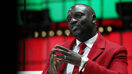 Akon, artist, chairman and co-founder of Akoin speaks at the Web Summit, in Lisbon, Portugal, November 6, 2019. © REUTERS/Pedro Nunes