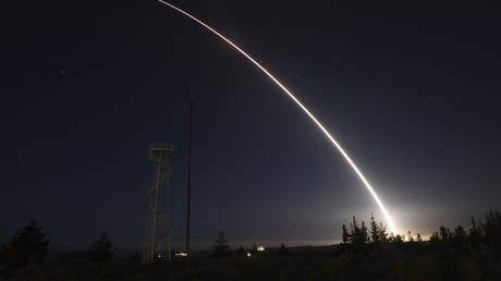 An unarmed Minuteman III intercontinental ballistic missile launches during an operational test from Vandenberg Air Force Base California © REUTERS/Ian Dudley/U.S. Air Force photo/Handout via Reuters