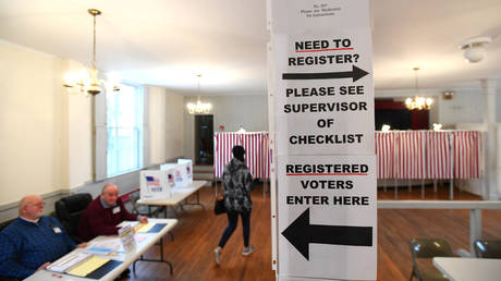 Primary day in New Hampshire © Reuters / Gretchen Ertl