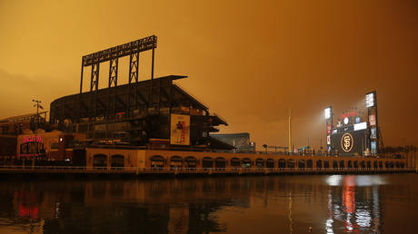 MLB, NFL and NBA venues have been affected by the glow caused by California wildfires © Getty Images / Lachlan Cunningham