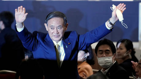 Japanese Chief Cabinet Secretary Yoshihide Suga wins the ruling party at the Liberal Democratic Party's (LDP) leadership election in Tokyo, Japan. September 14, 2020. © Reuters/Eugene Hoshiko