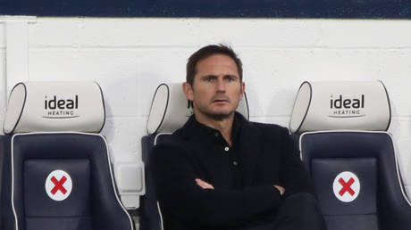 Chelsea boss Frank Lampard watches on during the draw with West Brom.  © Reuters