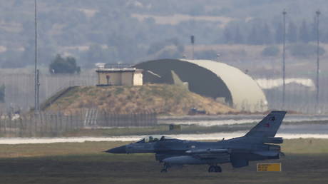 FILE PHOTO: A Turkish Air Force F-16 fighter jet lands at Incirlik air base in Adana, Turkey, August 11, 2015.