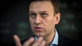 West rushes to accuse Moscow of ‘Novichok-type’ poisoning of Navalny… but would Russia really have reason to get rid of him?