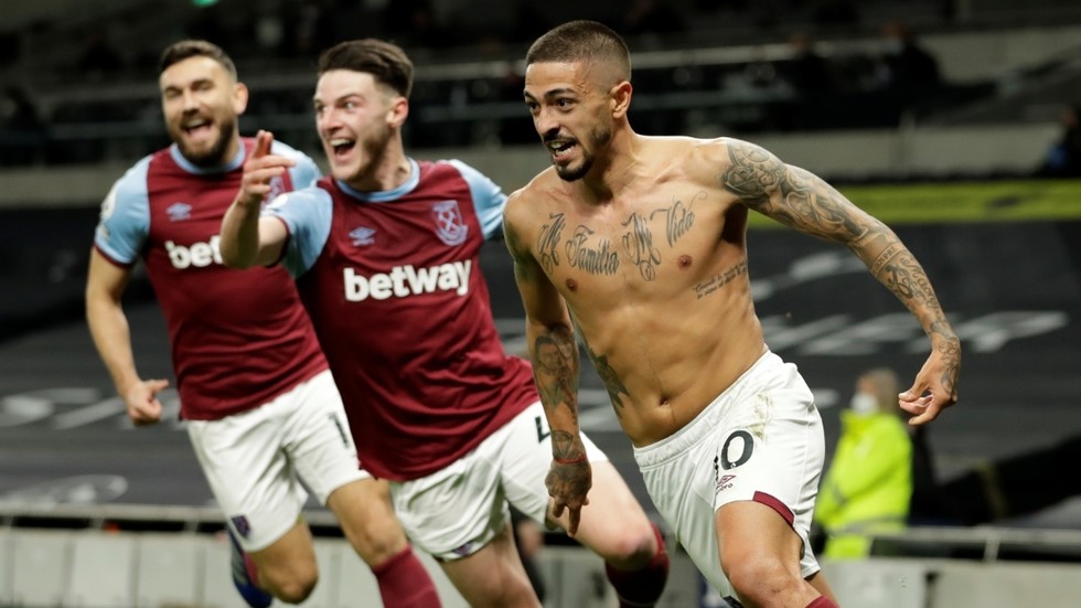 'WHAT A GOAL!' Internet goes WILD for stoppage-time SCREAMER as West Ham come back from 3-0 DOWN to draw with Tottenham (VIDEO)