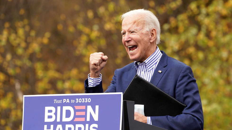 'Deplorables' sequel? Biden slammed for calling Trump supporters 'chumps' at campaign stop