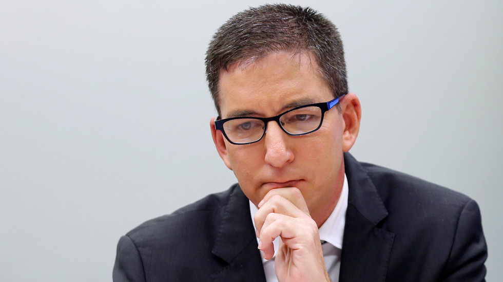 Glenn Greenwald, who helped publish Snowden revelations, RESIGNS from outlet he founded after they censor his Biden reporting