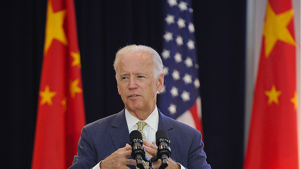 Caitlin Johnstone: If Biden wins, Russiagate will magically morph into Chinagate
