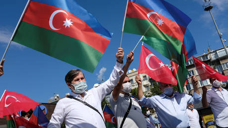 FILE PHOTO: A demonstration in support of Azerbaijan in Istanbul, Turkey © Reuters / Murad Sezer
