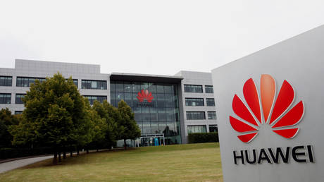 Huawei headquarters building in Reading, Britain. © REUTERS/Matthew Childs