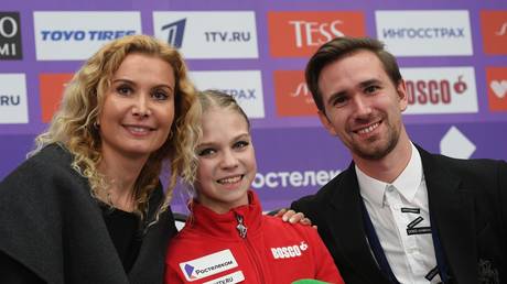 ‘This is Tutberidze’s achievement’: Figure skating expert on Trusova’s sensational QUAD LOOP