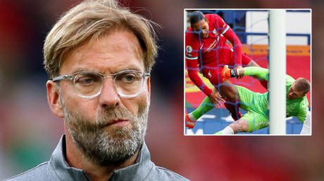 Liverpool boss Jurgen Klopp is without Virgil Van Dijk (center) at Ajax in the Champions League © Carl Recine / Reuters | © Peter Byrne / Reuters