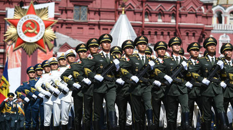 Servicemen of the Chinese Armed Forces march along Red Square in Moscow during the military parade to commemorate the 75th anniversary of Victory in World War II. © Sputnik / Ramil Sitdikov