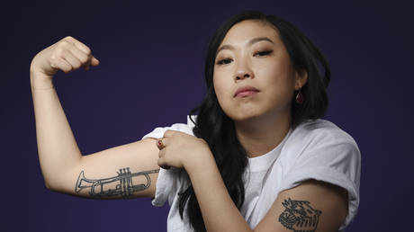 In this Dec. 5, 2018 photo, actress-rapper Awkwafina poses for a portrait in Los Angeles. Awkwafina, who appeared in the film, "Crazy Rich Asians," was named as one of eight Breakthrough Entertainers of the Year by the Associated Press. © AP/ Chris Pizzello/Invision