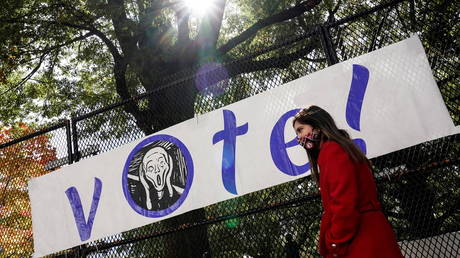 © REUTERS/Joshua Roberts