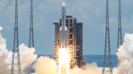 The Long March 5 Y-4 rocket, carrying an unmanned Mars probe of the Tianwen-1 mission, takes off from Wenchang Space Launch Center in Wenchang, Hainan Province, China