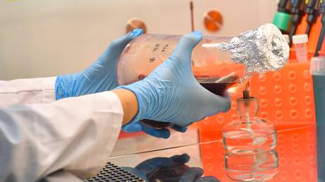 An employee of the laboratory tests vaccines COVID-19 in the centre of epidemiology and Microbiology N. F. Gamalei.