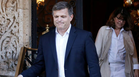 File photo: © Historian Douglas Brinkley (L) after meeting with U.S. President-elect Donald Trump at the Mar-a-Lago Club in Palm Beach, Florida, U.S. December 28, 2016. REUTERS/Jonathan Ernst