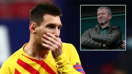 Roman Abramovich (right) could take Barcelona star Lionel Messi to Chelsea © Sergio Perez  via Reuters © John Sibley / Livepic / Action Images via Reuters