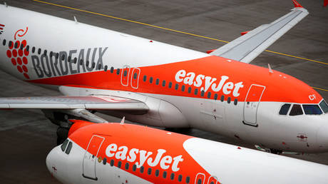 UK&rsquo;s largest airline, EasyJet, offers passengers discounted Covid-19 tests in desperate effort to encourage travel