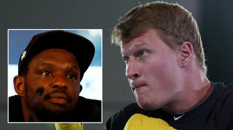 Russian boxing star Alexander Povetkin (right) beat Dillian Whyte © Action Images 
/ Jason Cairnduff via Reuters | © Action Images / Andrew Couldridge via Reuters